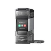 Olight Ostation 2 Pro Frontansicht, graues Gehäuse mit transparenten Batteriefächern und Bildschirm, ideal zum Laden und Sortieren von Batterien.