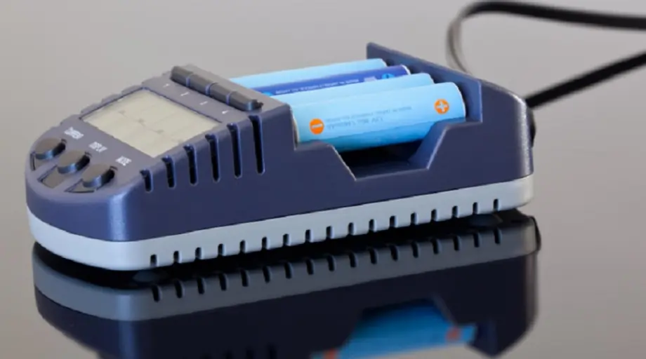 An diesen 4 Anzeichen kannst du defekte AAA-Akkus erkennen