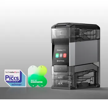 Olight Ostation 2 Pro Powerbank Vorderansicht, mit Batterieladefunktionen und Awards für den täglichen Gebrauch