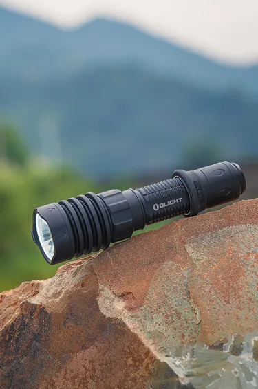 Olight Warrior X 4 & Kit taktische Taschenlampe LED 2600 Lumen 