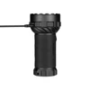 Schwarze Olight Marauder Mini LED-Taschenlampe mit angeschlossenem USB-C Ladekabel auf weißem Hintergrund