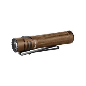 Olight braune LED Taschenlampe mit Gürtelclip und geriffeltem Griff auf weißem Hintergrund