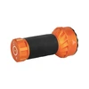 Robuste orangefarbene LED-Taschenlampe mit griffiger schwarzer Hülle und CE-Kennzeichnung