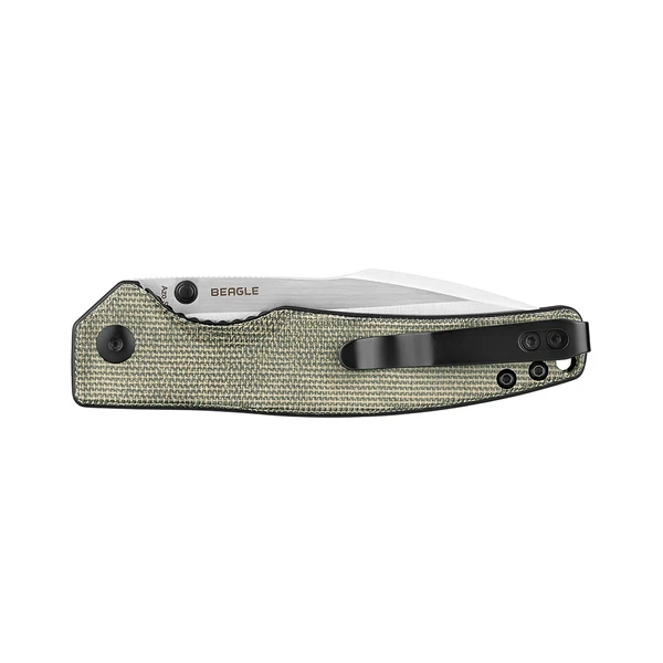 Kizer Beagle Taschenmesser mit Micarta-Griff und Gürtelclip, halb geschlossen vor weißem Hintergrund