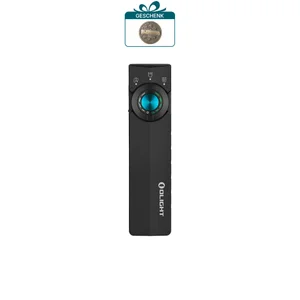 Olight Schwarze Arkfeld Pro Lite Taschenlampe von vorne mit blauem Drehschalter, ideal für den täglichen Gebrauch und als Geschenk.