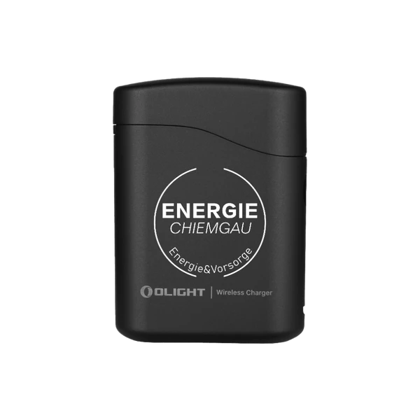 Olight schwarzes Baton 4 Premium kabelloses Ladegerät für Energie Chiemgau mit Energie&Vorsorge Logo.