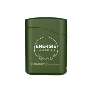 Olight grüne Baton 4 Premium Edition von vorne mit kabelloser Ladefunktion für unterwegs