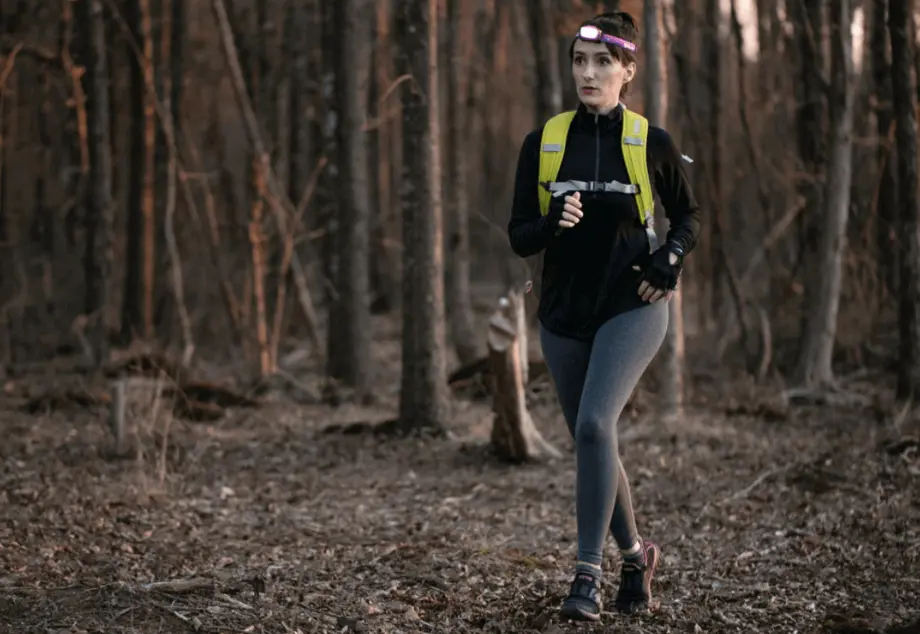 Die besten Stirnlampen zum Joggen – im Wald und in der Stadt