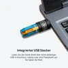 Kompakte blaue Olight USB-Taschenlampe direkt am Laptop über integrierten USB-Stecker aufladen