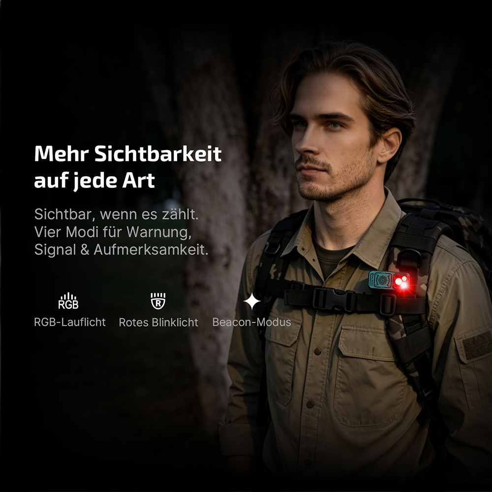 Oclip Pro S in Versunkener Schatz mit rotem Licht an einem Rucksackgurt im Dunkeln