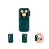 Olight Oclip Pro S grüne Mini-Clip-Taschenlampe mit Kompass-Prägung und drei LEDs in Vorderansicht für den Alltag