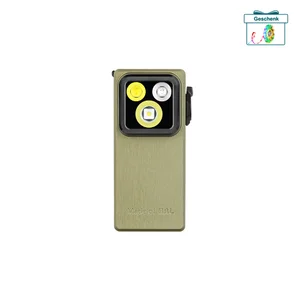 Olight Oclip Ultra, grün, Frontansicht, mit 3 Lichtquellen, ideal für den täglichen Gebrauch und als praktische EDC-Taschenlampe.